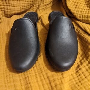 Bert's Slides Black 8